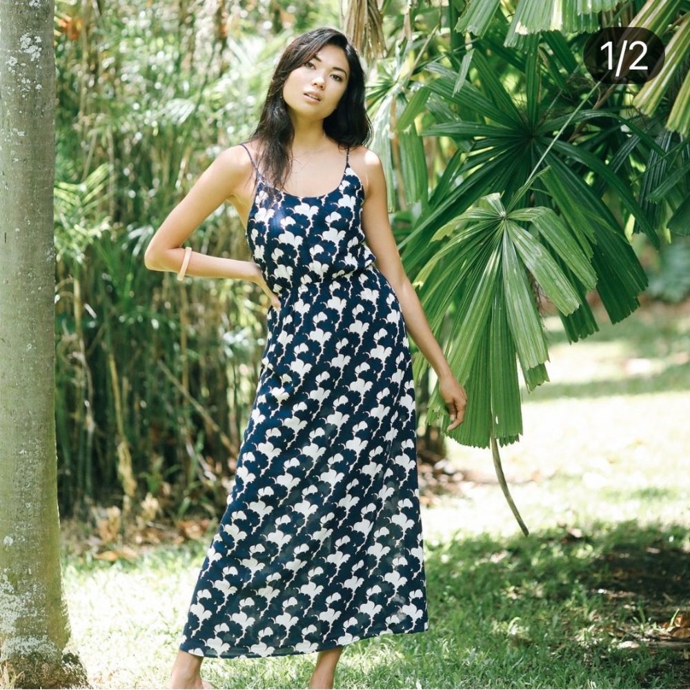 Ava Sky Dress Portugal in Navy Blossom — Size M - Picture 1 of 5